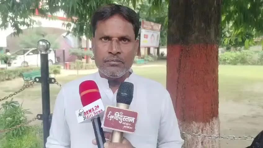 सभासद का खीरी नगर पंचायत अध्यक्षा पति पर गाली-गलौच और धमकी देने का आरोप, कार्यवाई के लिए डीएम से लगाई गुहार!
@dmkheri