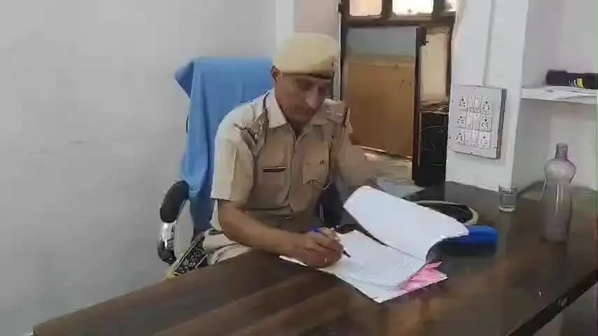 राजगढ़: PNB राजगढ़ में 20 हजार की जेबतराशी का खुलासा, एक आरोपी बापर्दा गिरफ्तार, न्यायालय में पेश कर जेल भेजा