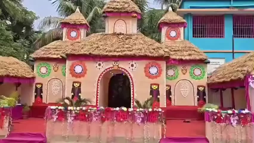 হিঙ্গলগঞ্জ: একাধিক থিম এর মধ্য দিয়ে বাঁকড়া এলাকায় পূজিত হচ্ছেন দেবী দুর্গা