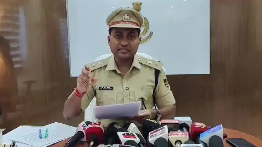 ଝାରସୁଗୁଡା: ବ୍ରଜରାଜନଗରରେ ୨ଟି ଦେଶୀ ବନ୍ଧୁକ ଓ ୩ ରାଉଣ୍ଡ ଗୁଳି ଜବତ, ଜଣେ ଗିରଫ