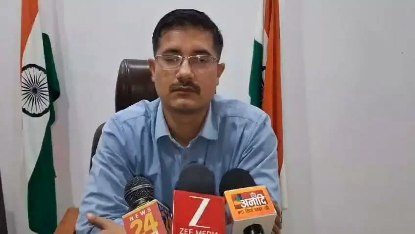 ➡️ ओंकारेश्वर के संबंध में कलेक्टर श्री ऋषव गुप्ता ने दी महत्वपूर्ण जानकारी
Jansampark Madhya Pradesh
General Administration Department, MP
Department of Culture, Madhya Pradesh
#omkareshwar
#khandwa