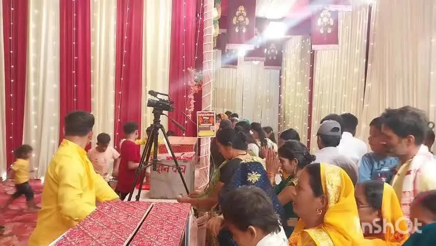 कुचायकोट: प्रखंड मुख्यालय पर दशहरा मेले की धूम, भक्त कर रहे थे माता रानी के दर्शन