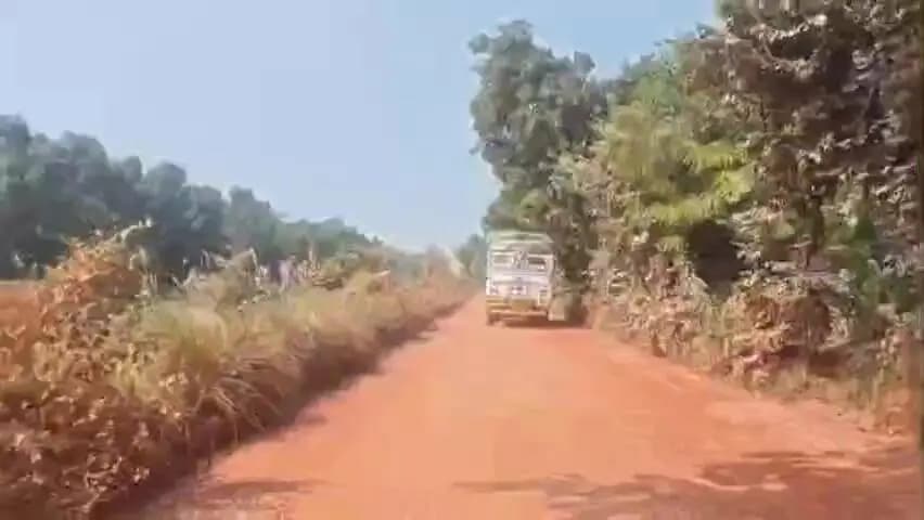 सहावर: विकास की ओर बढ़ता अमापुर: जर्जर सड़क की बदल रही सूरत, खितौली से चांडी तक दौड़ेगी विकास की रफ्तार