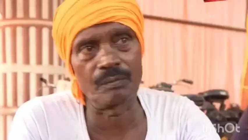 जगदलपुर: रथ बनाते हैं, लेकिन मुरिया दरबार में जगह नहीं! पहचान पत्र और ठहरने की व्यवस्था की मांग पर कारीगरों ने रोका काम