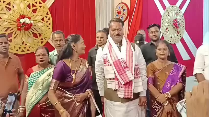 ঢেকিয়াজুলি ভাগ: ঢেকীয়াজুলি পৌৰসভা ৰ ৬ নং ৱাৰ্ডৰ জ্যোতি সংঘৰ ক্লাবত উপস্থিত মন্ত্ৰী অশোক সিংহল