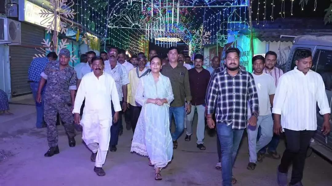 ଝାରସୁଗୁଡା: ଝାରସୁଗୁଡ଼ା ପୌର ପରିଷଦ ଅନ୍ତର୍ଗତ ବିଟିଏମ୍ଠାରେ ଆୟୋଜିତ ପବିତ୍ର ଦୁର୍ଗାପୂଜା ଉତ୍ସବ କାର୍ଯ୍ୟକ୍ରମ ଅନୁଷ୍ଠିତ