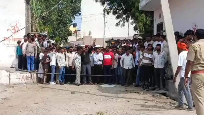 बनेड़ा: आगूचा में विस्फोटक से भरी पिकअप में भीषण धमाका, चालक की मौत, धमाके से पिकअप के परखच्चे उड़े