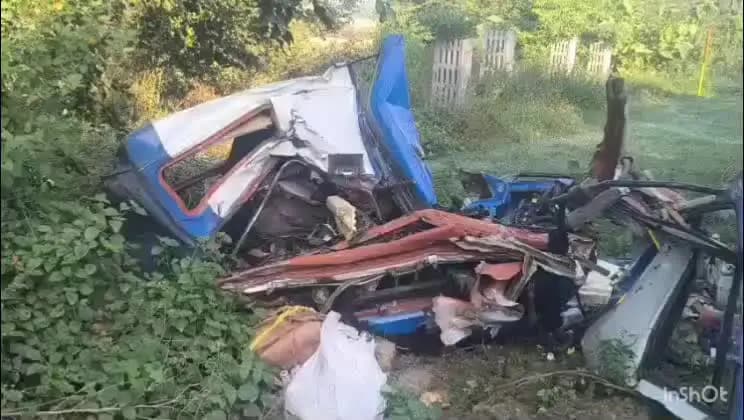 छिबरामऊ: मलिकपुर के पास तेज रफ्तार ट्रक और टैंकर की जोरदार टक्कर में दो की मौत, तीन गंभीर रूप से घायल, घायलों को कराया भर्ती