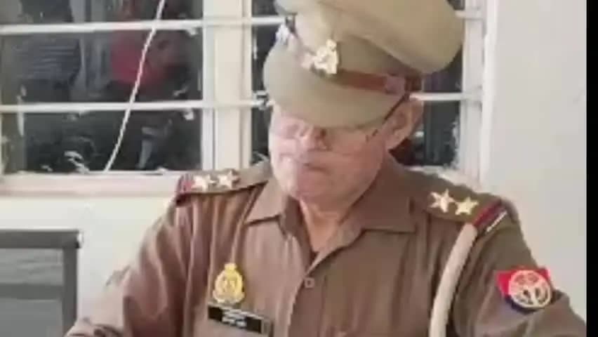 सहारनपुर: विवाहिता से 5 लाख रुपये मांगे, नहीं देने पर बच्चों समेत घर से निकाला, जेठ पर अश्लील हरकतों का आरोप, पति समेत 5 पर FIR