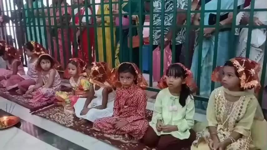 শিৱসাগৰ: আজি মহানৱমী শিৱসাগৰৰ ফুকন নগৰৰ নেপালী বাবা দূৰ্গা মন্দিৰত কুমাৰী পূজা
