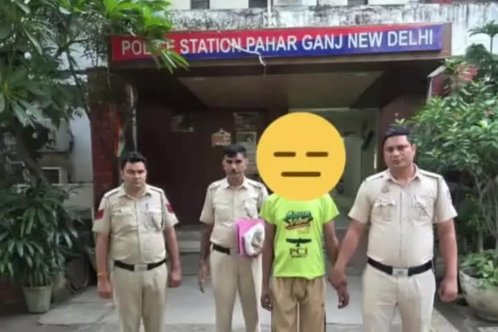 करोल बाग: पहाड़गंज में गश्त के दौरान आरोपी गिरफ्तार, देसी पिस्तौल और 5 कारतूस बरामद