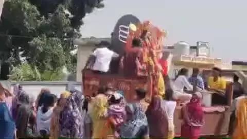 सिमगा: नम आंखों से मां दुर्गा को विदाई, पूजा अर्चना के बाद हुआ प्रतिमा का विसर्जन, जगह-जगह शोभायात्रा