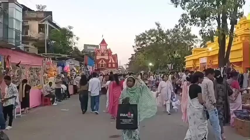 শিৱসাগৰ: সমগ্ৰ ৰাজ্যৰ সমান্তৰালকৈ শিৱসাগৰতো দূৰ্গা পূজাৰ পাৰ ভঙা উচাহ উদ্দীপনা