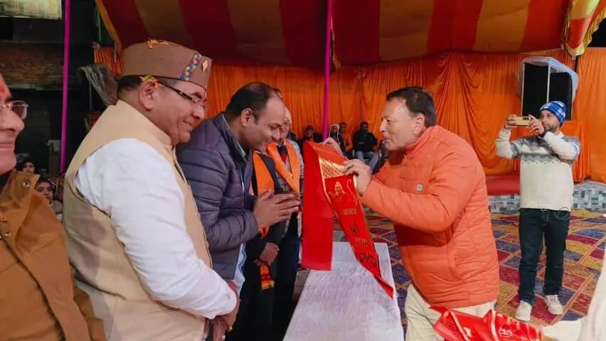 लोहाघाट: नगर लोहाघाट में 126वें वर्ष में प्रवेश कर रही रामलीला में लक्ष्मण शक्ति तक की लीला का मंचन किया गया