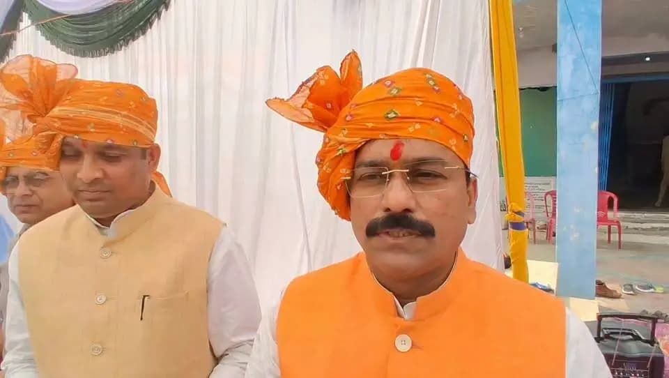 शस्त्र पूजन भारतीय संस्कृति में शक्ति और शौर्य के साथ-साथ कर्तव्य एवं जिम्मेदारी के महत्व को भी दर्शाता है- राज्यमंत्री श्री लोधी