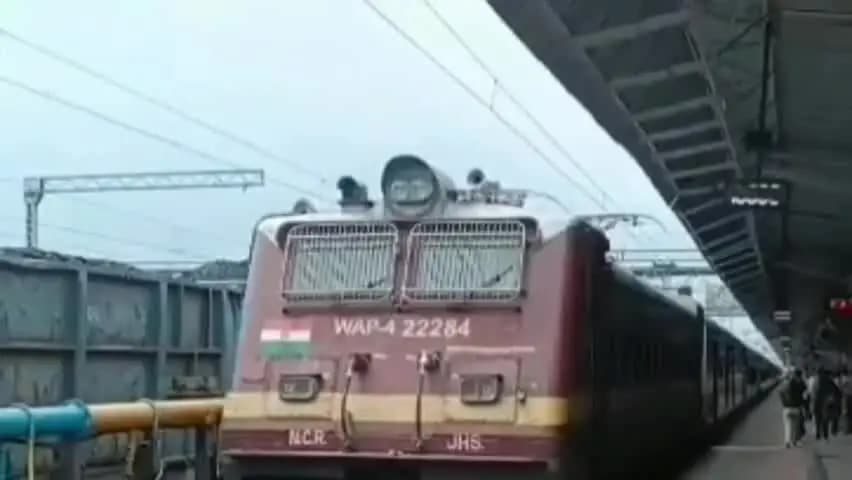 झांसी: झांसी से त्योहारों पर चलेगी फेस्टिवल स्पेशल ट्रेन, दिल्ली तक सफर होगा आसान