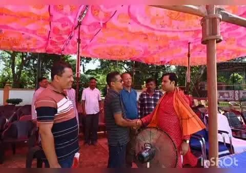 ଝାରସୁଗୁଡା: ବିଜୟା ଦଶମୀରେ ଓ.ଏମ୍.ପି. ସ୍ଥିତ ମା’ ଦୁର୍ଗାଙ୍କ ମନ୍ଦିରରେ ଦର୍ଶନ କଲେ ବିଧାୟକ ଟଙ୍କଧର ତ୍ରିପାଠୀ