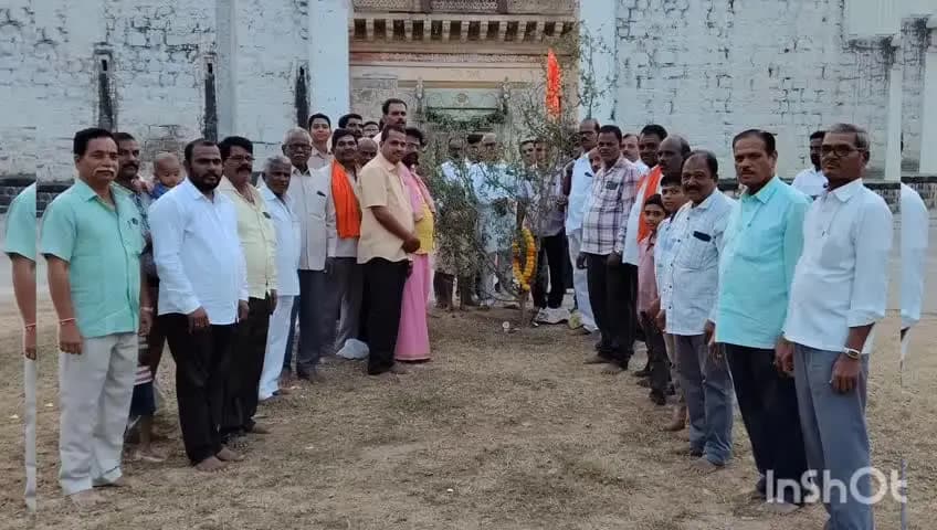 ಗುರುಮಿಟ್ಕಲ್: ಗುರುಮಠಕಲ್ನ ಶ್ರೀ ಖಾಸಮಠದಲ್ಲಿ ಶ್ರದ್ಧಾ-ಭಕ್ತಿಯಿಂದ ಬನ್ನಿ ಮುಡಿಯುವ ಹಬ್ಬ ಆಚರಣೆ