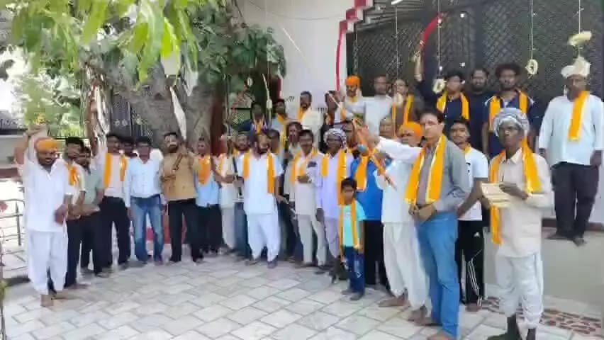 बड़गांव: भुवाणा में शस्त्र पूजन का आयोजन, ग्रामीणों ने उत्साह से लिया भाग
