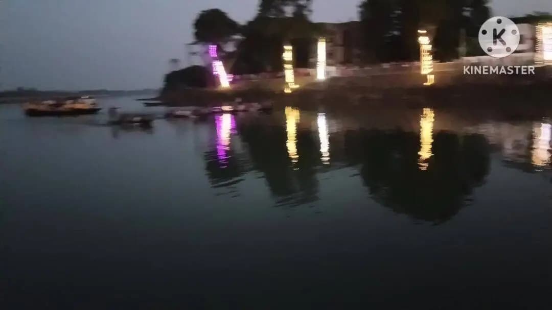 মাথাভাঙা ২: আগামীকালের শুটুঙ্গা নদীতে নৌকো বাইচ প্রতিযোগিতার প্রস্তুতি দেখতে এলেন উত্তরবঙ্গ উন্নয়ন মন্ত্রী