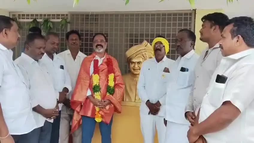 బాపట్ల: రాష్ట్రంలో డబుల్ ఇంజన్ సర్కార్ తో అభివృద్ధి: మీడియాతో బాపట్ల ఎంపీ కృష్ణ ప్రసాద్