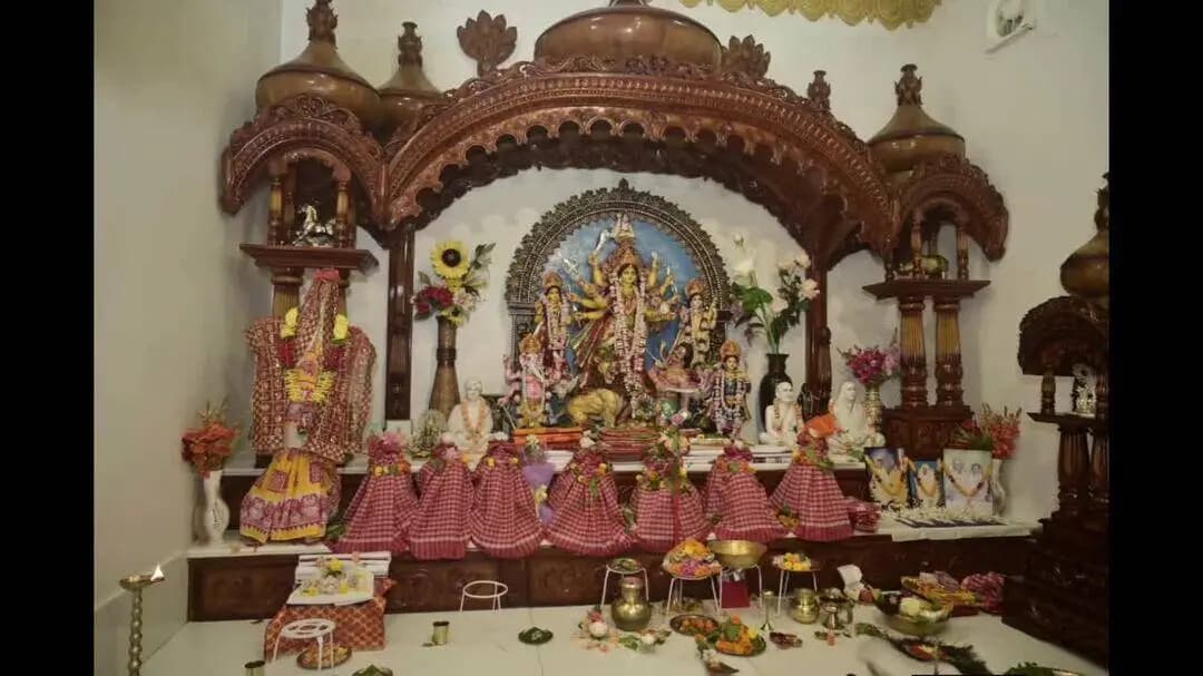 শিলচর: আইরংমারায় পুজোর শুভেচ্ছা বিনিময় করেন মন্ত্রী এবং সাংসদ