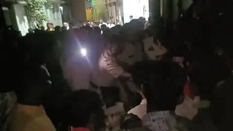 अभनपुर: अभनपुर में दुर्गा विसर्जन के दौरान पार्षद के साथ मारपीट, झांकी रोककर किया प्रदर्शन