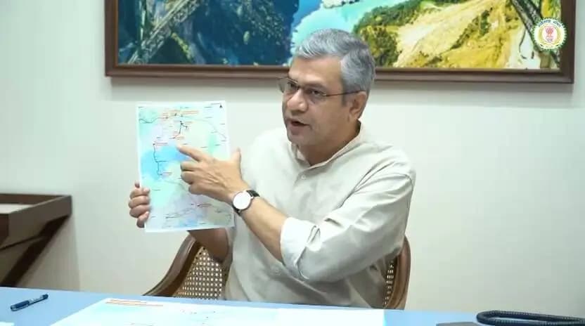रायपुर से कुरूद तक पहले नैरो गेज रेल लाइन थी, जिसे अब ब्रॉड गेज में परिवर्तित किया गया है। वहीं, कुरूद से धमतरी तक रेल लाइन का कार्य भी जारी है, जिससे क्षेत्र में रेल कनेक्टिविटी को और बेहतर बनाया जा सकेगा।
- श्री अश्विनी वैष्णव, केंद्रीय रेल मंत्री
@RailMinIndia
#RailInfra4Chhattisgarh #Chhattisgarh #RailwayDevelopment