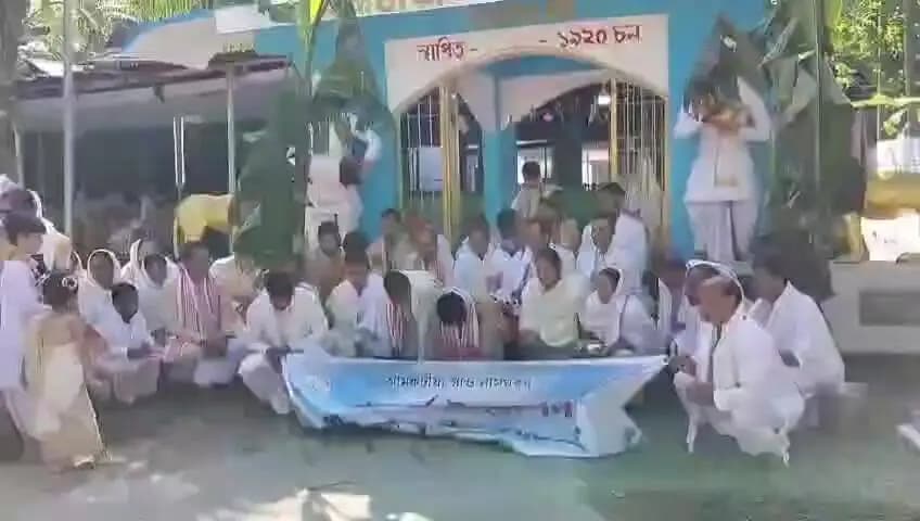 ঢকুৱাখানা ভাগ: শতিকা গৰকা আমকটীয়া গাঁৱৰ নামঘৰৰ শতবর্ষ উদযাপনৰ উপলক্ষে বৰ্ণিল সাংস্কৃতিক শোভাযাত্রা