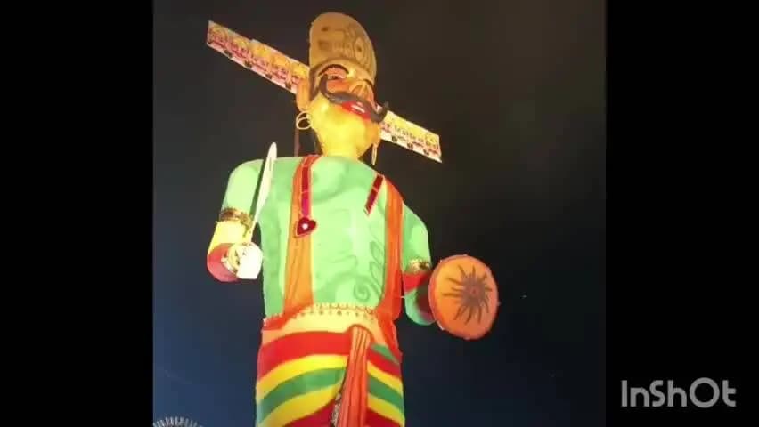 धार: धार में 51 फीट के रावण का दहन, आतिशबाजी और जय श्री राम के जयघोष के साथ शहरवासी शामिल
