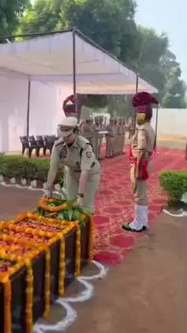 बदायूं: रिजर्व पुलिस लाइन में शहीद स्मारक स्थल पर शहीद पुलिसकर्मियों को श्रद्धांजलि देकर मनाया गया पुलिस शहीद स्मृति दिवस