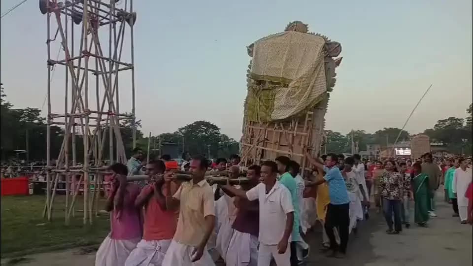 নগাঁও: নগাঁৱৰ নেহেৰুবালীত ১২০টা দুৰ্গা প্ৰতিমা বিসৰ্জনৰ ব্যৱস্থা