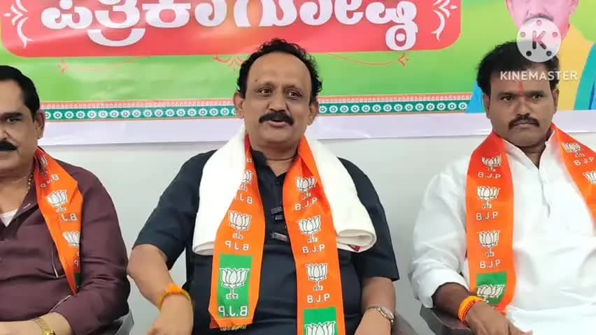 ವಿಜಯಪುರ: ಶಾಸಕ ಯತ್ನಾಳ ಮರಳಿ ಬಿಜೆಪಿಗೆ ಬರುವುದು ಹೈಕಮಾಂಡ್ಗೆ ಬಿಟ್ಟ ವಿಚಾರ ನಗರದಲ್ಲಿ ಬಿಜೆಪಿ ಜಿಲ್ಲಾಧ್ಯಕ್ಷ ಜಿಡಿ ಅಂಗಡಿ ಹೇಳಿಕೆ