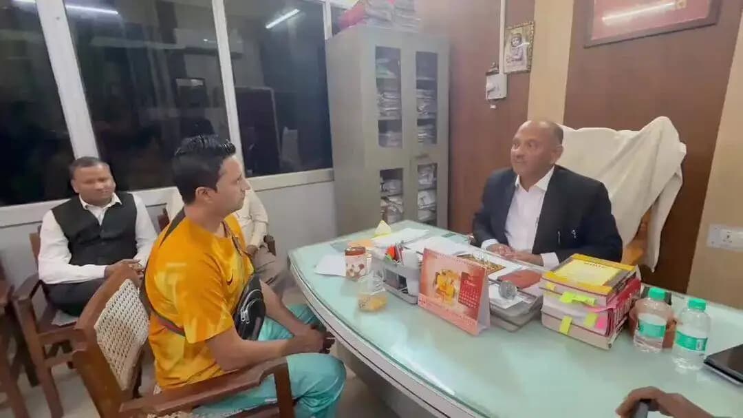 मेरठ: मुंबई से सोशल मीडिया इनफ्लुएंसर ने मेरठ में कातिल मुस्कान की बेटी की जिम्मेदारी उठाने के लिए कोर्ट में दी अर्जी
