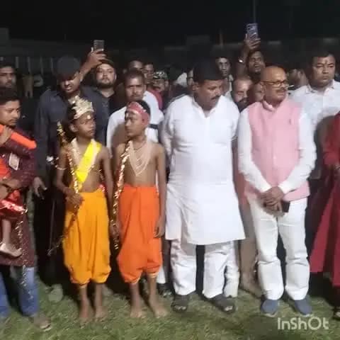 नरपतगंज: नरपतगंज में रावण दहन कार्यक्रम में उमड़ी भीड़, प्रखंड प्रमुख ने किया उद्घाटन, पूर्व विधायक व मुख्य पार्षद रहे मौजूद