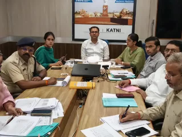 कटनी नगर: मुख्यमंत्री डॉ. यादव ने कार्बाइड गन और कार्बाइड लैम्प के उपयोग पर सख्ती से अंकुश लगाने के निर्देश दिए