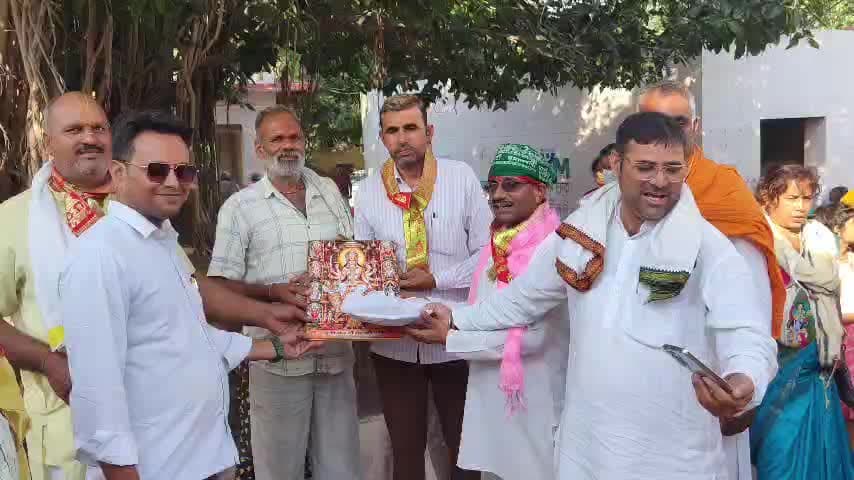 गोल्डी भैया का जनसंपर्क अभियान तेज, गांव-गांव पहुंचकर लोगों से किया संवाद
मथुरा। गोवर्धन विधानसभा क्षेत्र-83 से समाजवादी