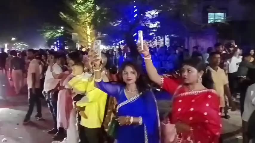 ঢেকিয়াজুলি ভাগ: মহা বিজয়া দশমীৰ দিনটোত ঢেকীয়াজুলিত অজস্ৰ লোকৰ সমাগম