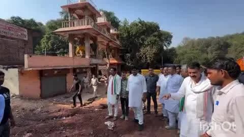डबरा: कांग्रेस प्रदेश अध्यक्ष जीतू पटवारी शीतला माता मंदिर पहुंचे, घटनाक्रम की जानकारी ली और पीड़ितों से मिले