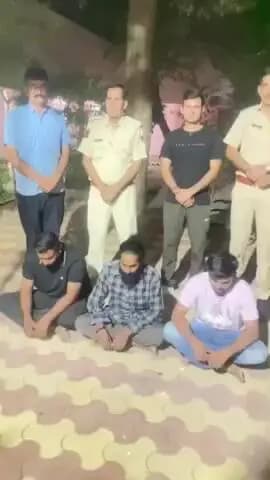 लूनकरनसर: पशु पर गाड़ी चढ़ाने के आरोपियों को किया गिरफ्तार, गाड़ी जब्त करने की कार्रवाई की जाएगी
