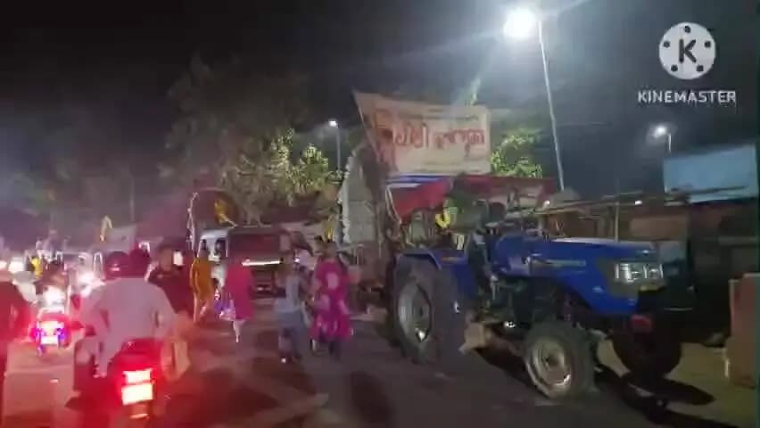 পশ্চিম যোৰহাট: মাজনিশা লৈকে পূজাডুবি ঘাটত বিসৰ্জন পৰ্ব অনুষ্ঠিত হয়