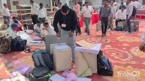 रायबरेली: शहर के GIC स्कूल में 23 अक्टूबर को होने वाले विधान परिषद निर्वाचन की तैयारियों का डीएम ने लिया जायजा, ADM ने दी जानकारी