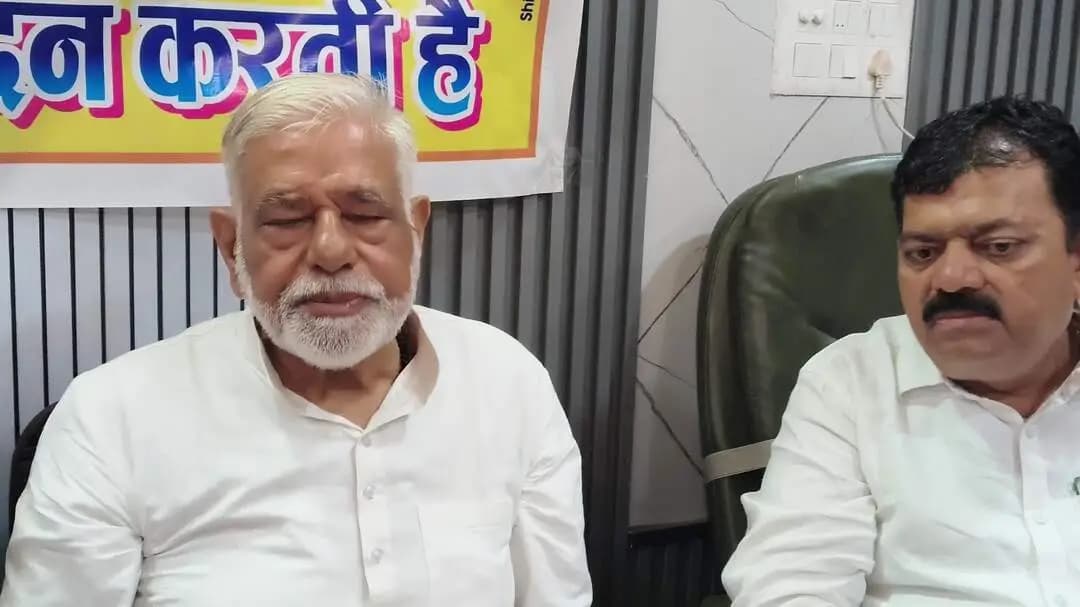 औरैया: खबर औरैया से राष्ट्रीय वैश्य महासम्मेलन व अभिनंदन समारोह 27 अक्टूबर को रायबरेली में डॉक्टर सुमंत गुप्ता