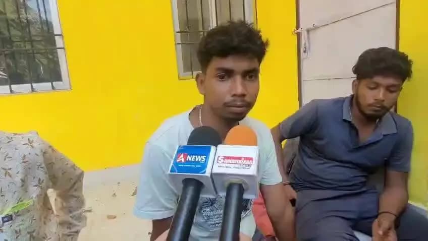 বিলাসীপাৰা ভাগ: বিলাসীপাৰাৰ ৰাণীগঞ্জত ভয়ংকৰ পথ দুৰ্ঘটনাত থিতাতে নিহত দুজন এই সন্দৰ্ভত ভুক্তভোগী পৰিয়ালৰ প্ৰতিক্ৰিয়া।