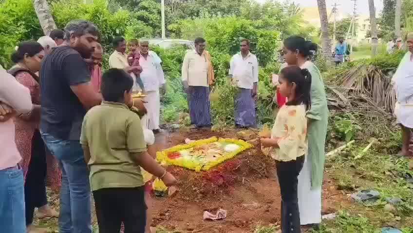 ಮದ್ದೂರು: ಗುಡಿಗೆರೆ ಗ್ರಾಮದಲ್ಲಿ ಶ್ವಾನಕ್ಕೆ ತಿಥಿಕಾರ್ಯ