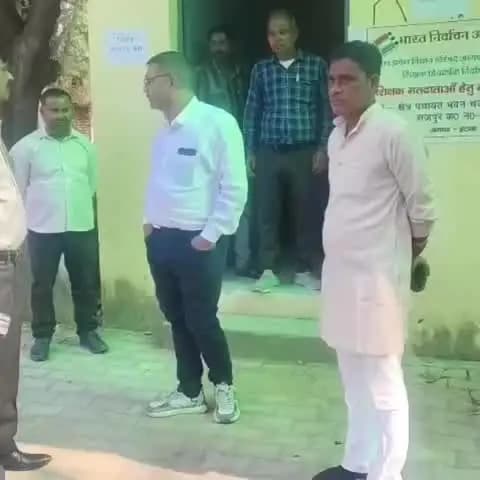 चकरनगर: एमएलसी चुनाव में 1074 मतदाता करेंगे मतदान, एसडीएम ने किया निरीक्षण