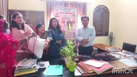 बांका: टीबी मुक्त भारत अभियान के तहत बांका में पांच मरीजों को निक्षय मित्रों ने लिया गोद