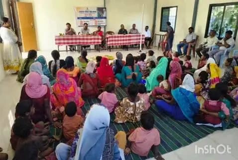 बलरामपुर: गांव में ही इलाज और पोषण के लिए आंगनबाड़ी में स्वास्थ्य एवं पोषण शिविर का आयोजन