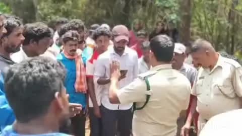 ಚಿಕ್ಕಮಗಳೂರು: ಪ್ರತಿಭಟನೆ ನಡೆಸಿ ಅರಣ್ಯ ಇಲಾಖೆ ವಿರುದ್ಧ ಆಕ್ರೋಶ ವ್ಯಕ್ತಪಡಿಸಿದ ನಿವೇಶನ ರಹಿತರು.!
