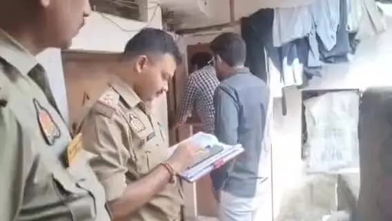 महोबा: शुक्रवारी बाजार में 25 वर्षीय सफाईकर्मी ने फांसी लगाकर दी जान, 33 दिन बाद होनी थी शादी